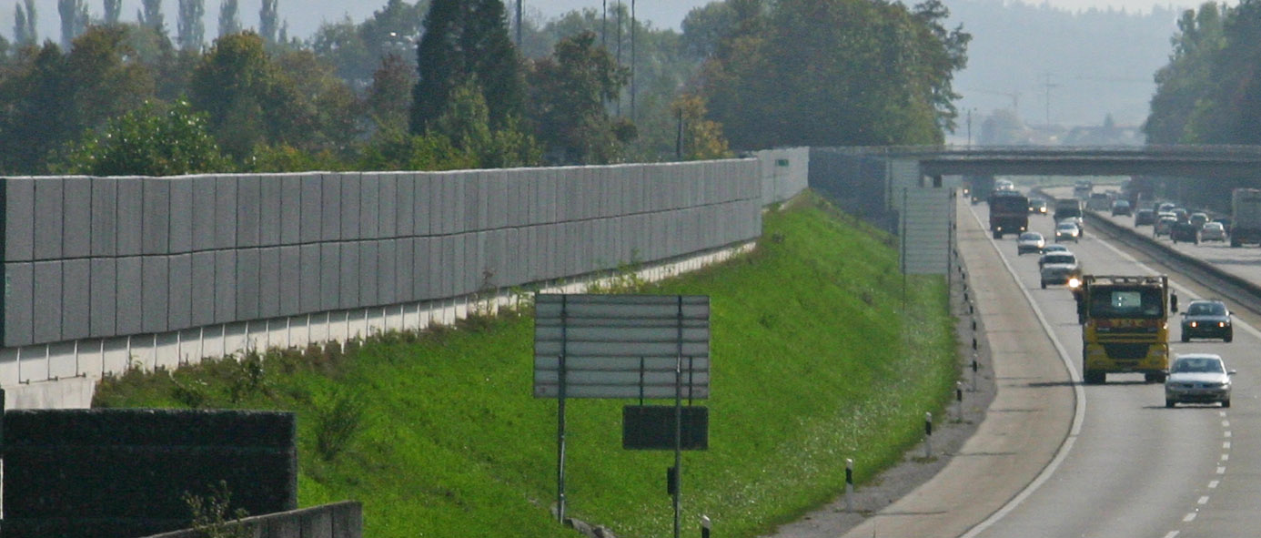 A6 Lärmschutzwand bei Münsingen